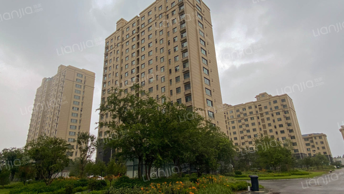 英才学府外景图