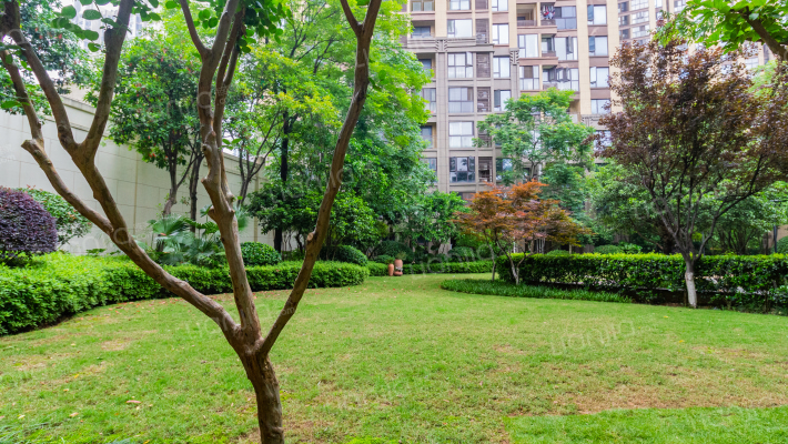 龙湖湘风原著B2区外景图