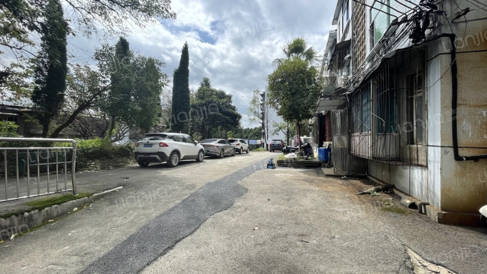 石油小区外景图