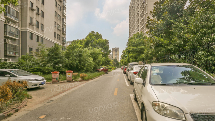 东景新城外景图