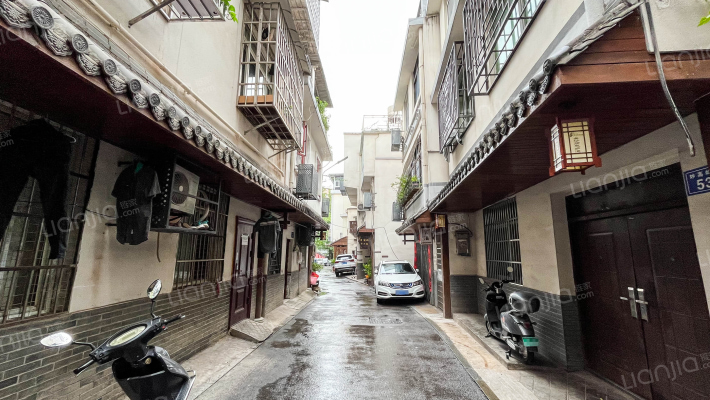 妙高峰岭巷外景图