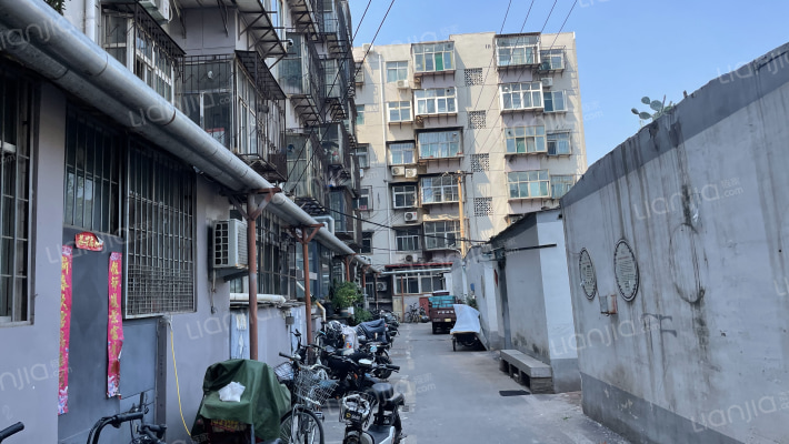 内燃机家属院外景图