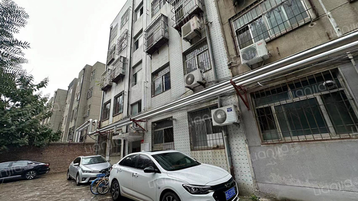 省技改办宿舍外景图