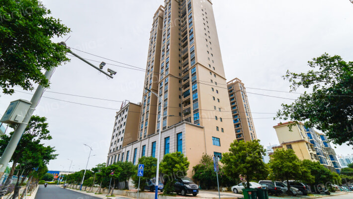 望阳绿茵广场外景图