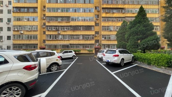 铁路局小区外景图