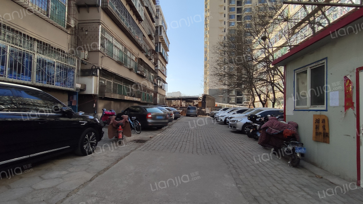 工具厂宿舍外景图