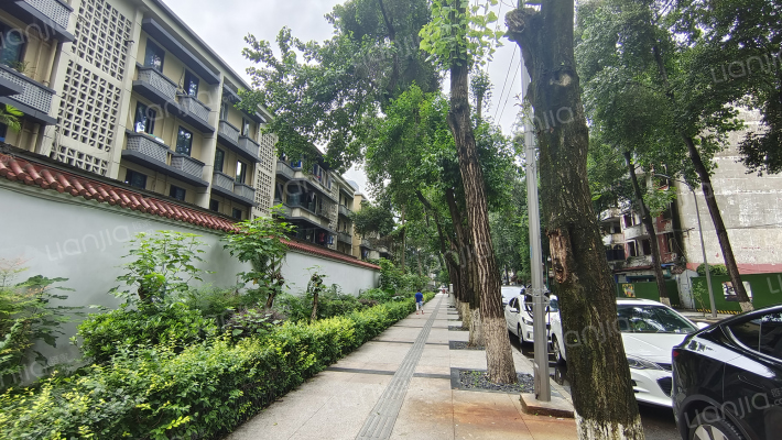 西华门街20号院外景图