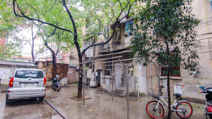 友阿宿舍外景图