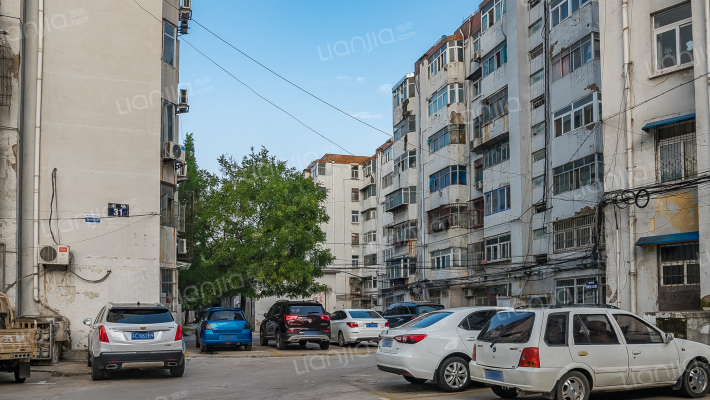 王场新村外景图