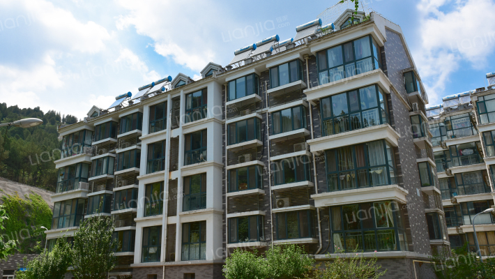 麓秀山庄外景图