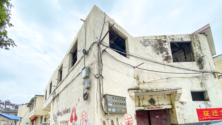 家泰工行小区外景图