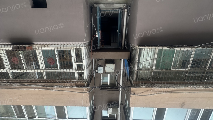 双塔寺铁路宿舍丙字楼外景图