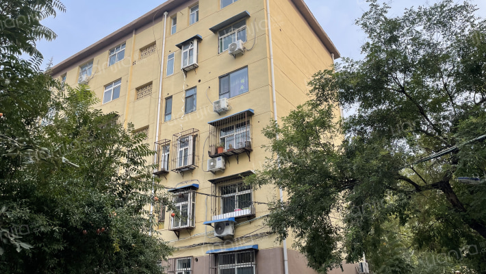 邯钢罗一生活区外景图