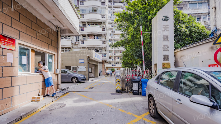 天盛公寓外景图