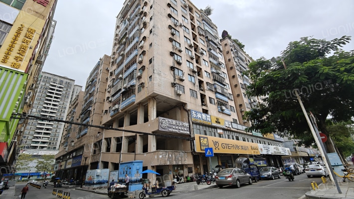 华联大厦外景图