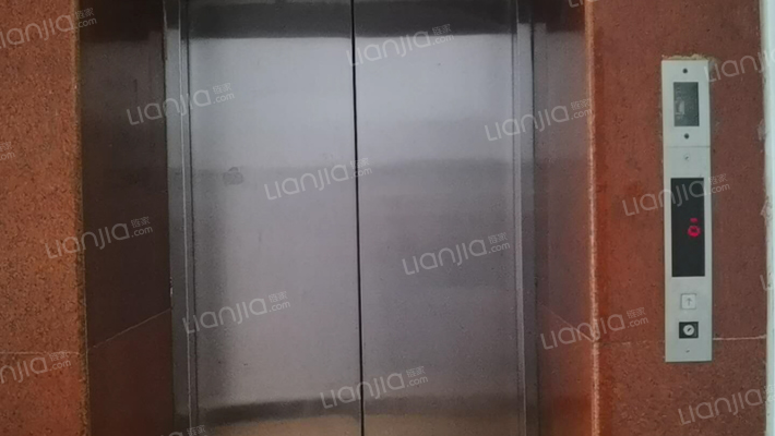 粮食购销大厦外景图