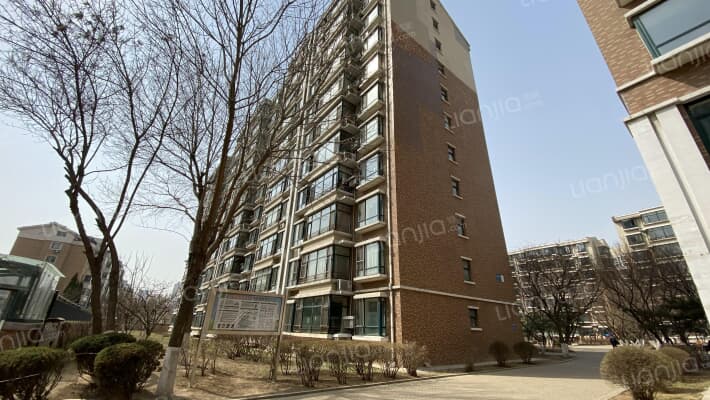 中房金河花园外景图