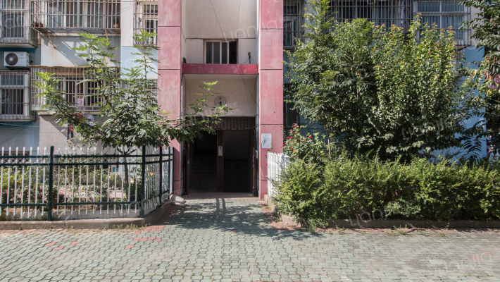 响山小区外景图