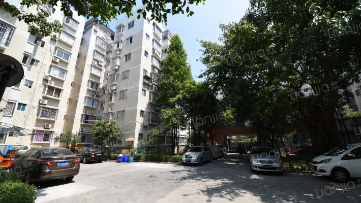 东方佳苑外景图