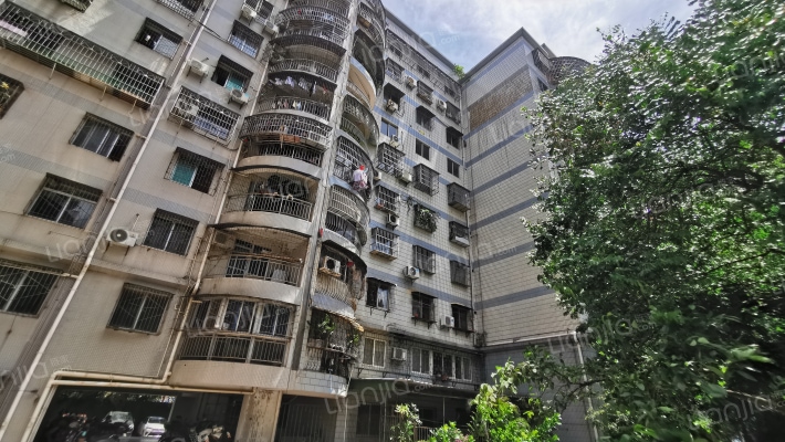 海神公寓外景图