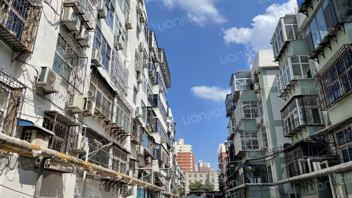 粮食局家属院外景图