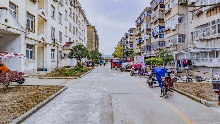 盐河花园外景图