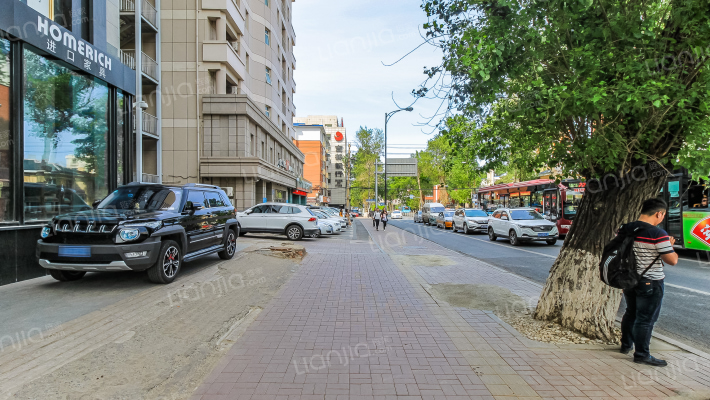 鸿基名筑外景图