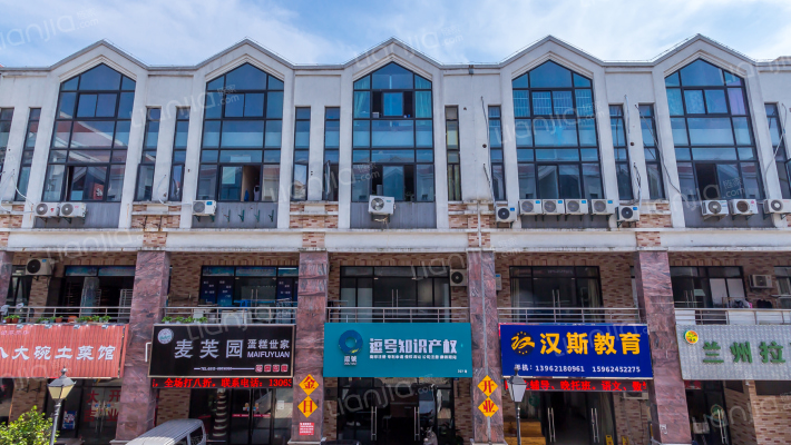 欧风商业街外景图