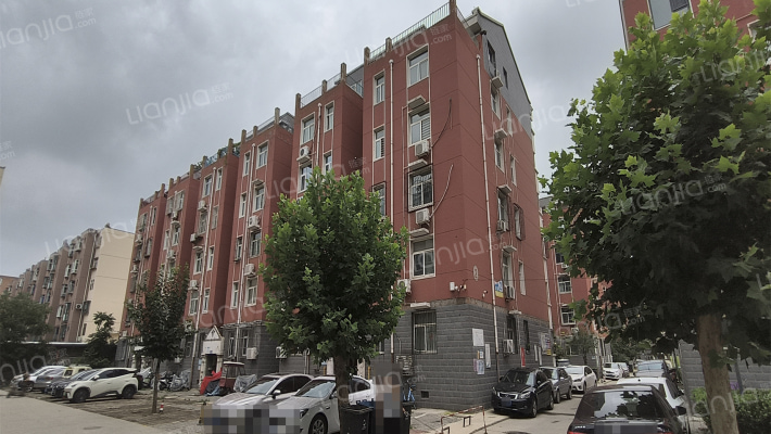 和平庄园外景图