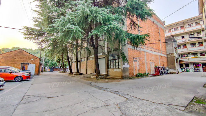 凤鸣路24号弄61号外景图