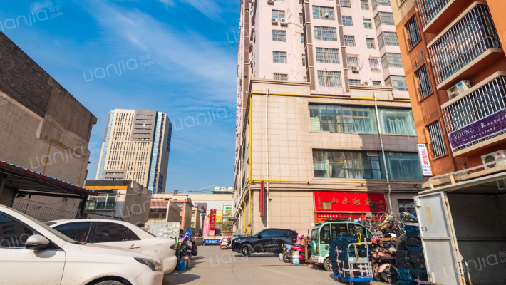 中岳大厦外景图