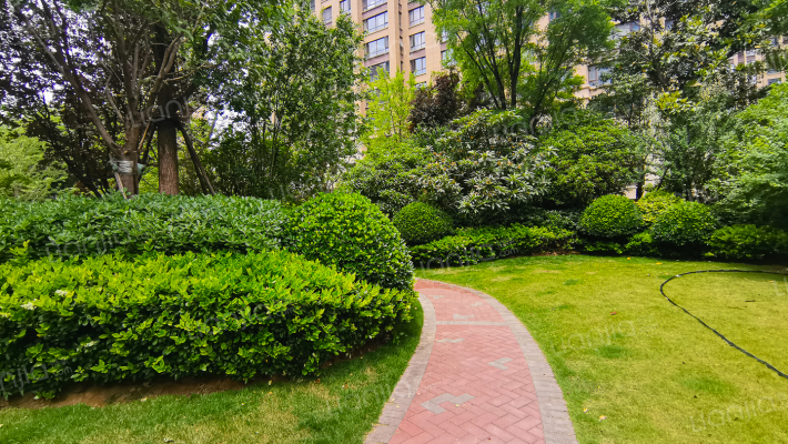 富田九鼎世家外景图