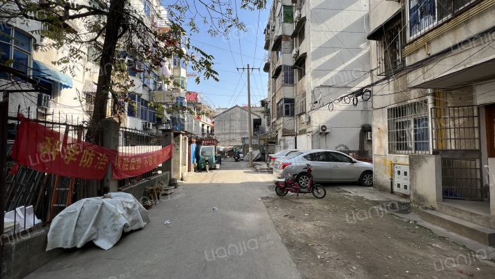 和龙小区外景图