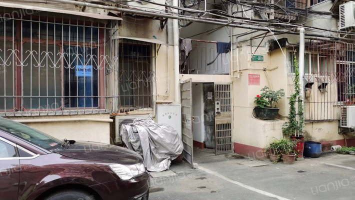 铁路家属院外景图