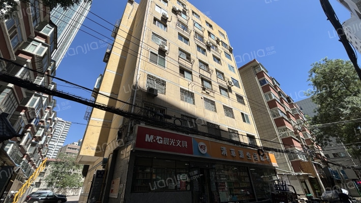 石油公司家属楼外景图