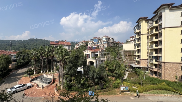 温泉山谷国际康旅城外景图