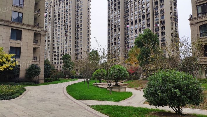 贝利栖溪望府外景图