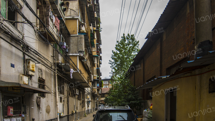 简易公寓小区外景图