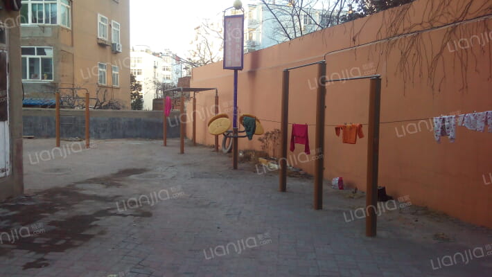 自行车厂宿舍外景图