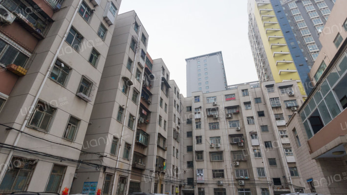 南阳路326号院外景图