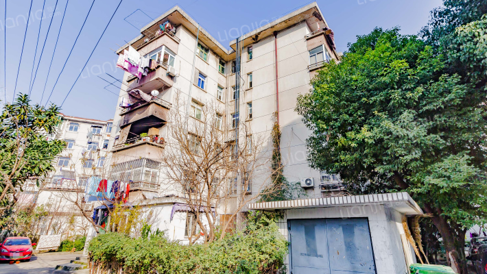 安徽国际商务学院生活区外景图