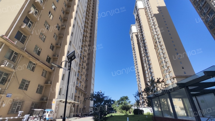 万聚凯旋城外景图