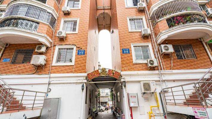 龙盛花园外景图