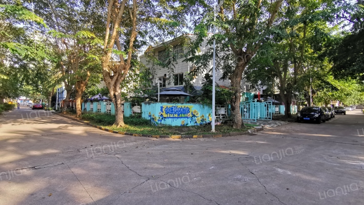 毕弗利别墅外景图