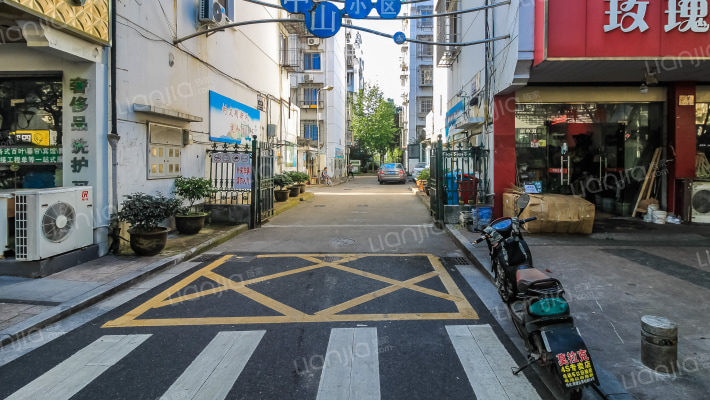 中山小区南区外景图