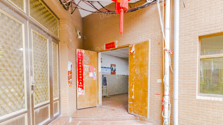 虹桥大厦外景图