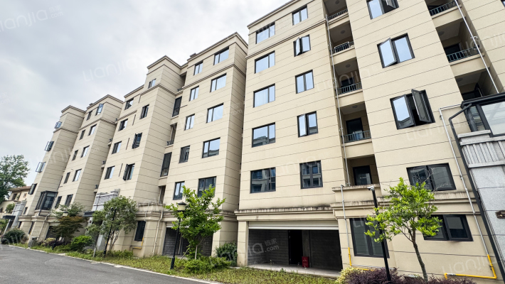 朗臻云溪花语外景图