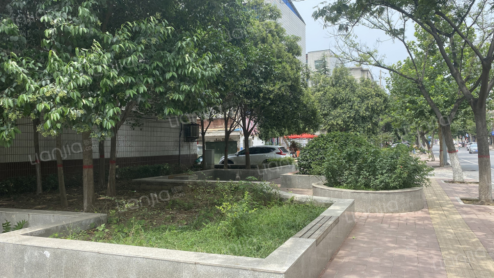 电子公司改造区外景图