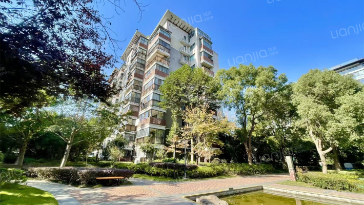 山语银城西区外景图