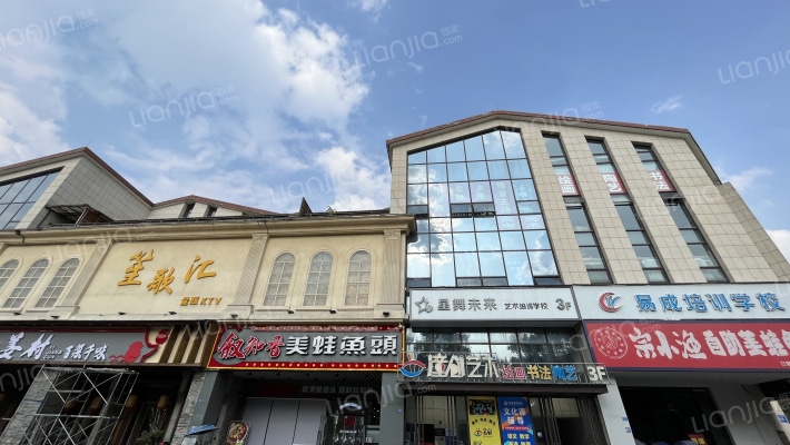 世代都江外景图